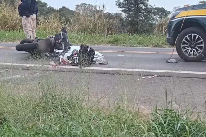 Homem morre em grave acidente na BR-272 entre Guaíra e Terra Roxa