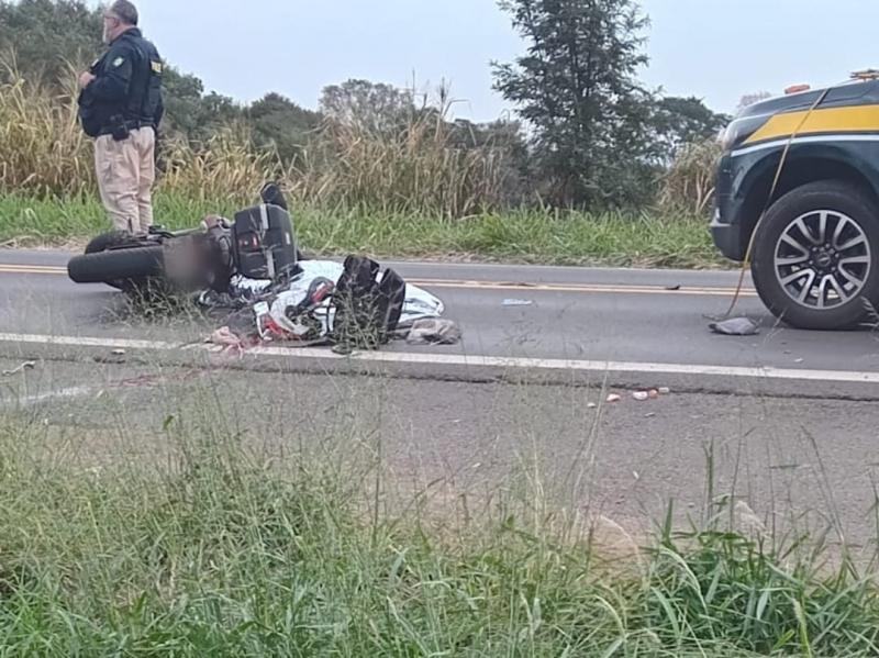 Homem morre em grave acidente na BR-272 entre Guaíra e Terra Roxa