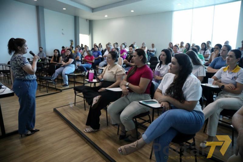 Terra Roxa - Profissionais de Saúde participam de palestra sobre Saúde Mental